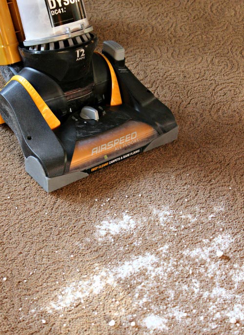 Use baking soda to teach kids to vacuum #EurekaPower #CollectiveBias