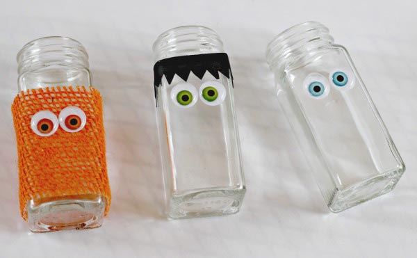 halloween sensory bottles