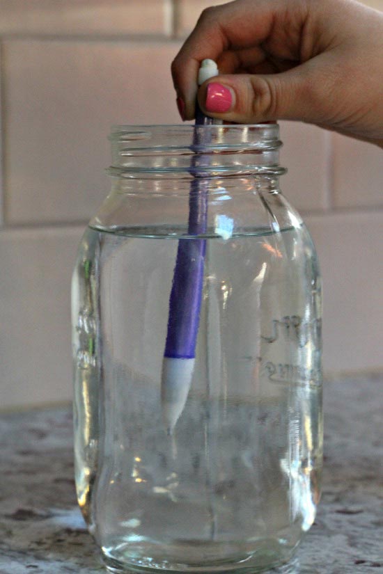 Why does a pencil look bent in water?  Physics experiment with light waves for kids