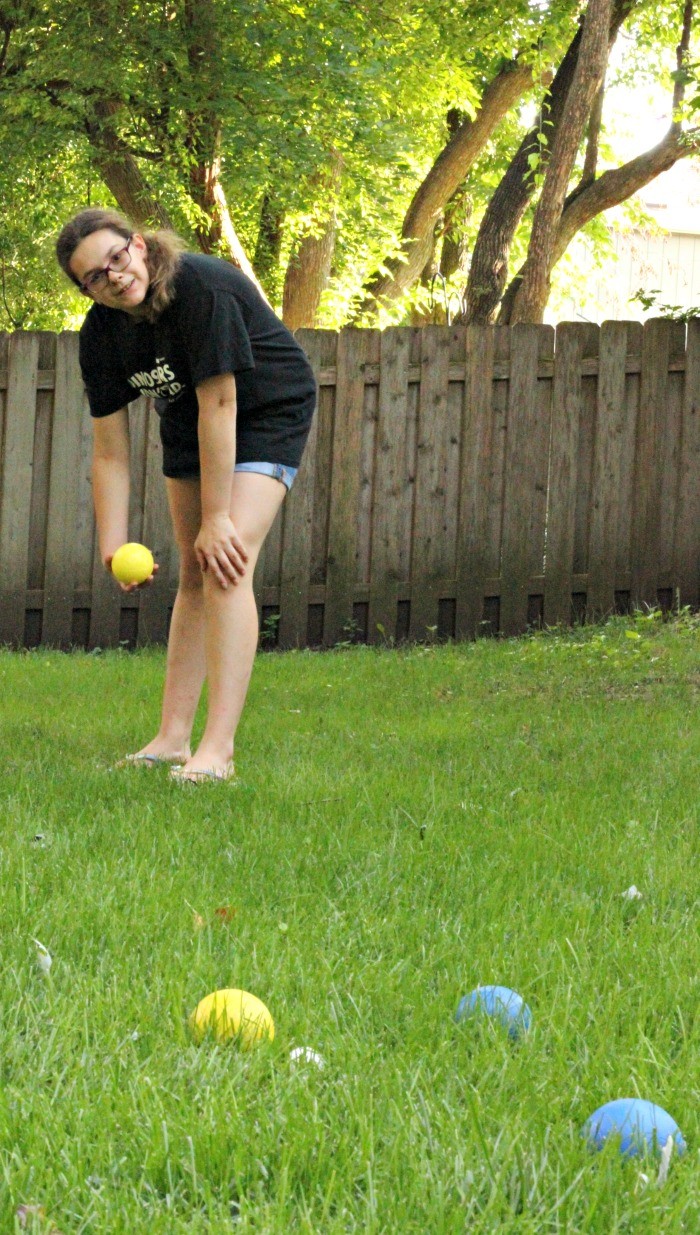Classic backyard lawn games for kids, teens and family!