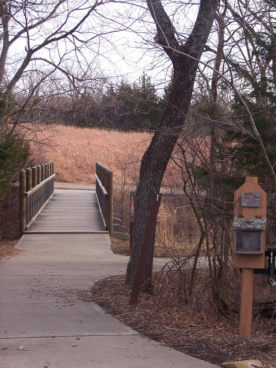 hiking trails at nature centers