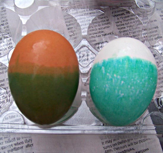 How can you dye brown eggs