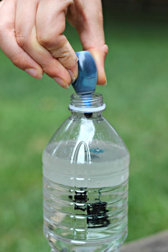 red white and blue patriotic sensory bottles 